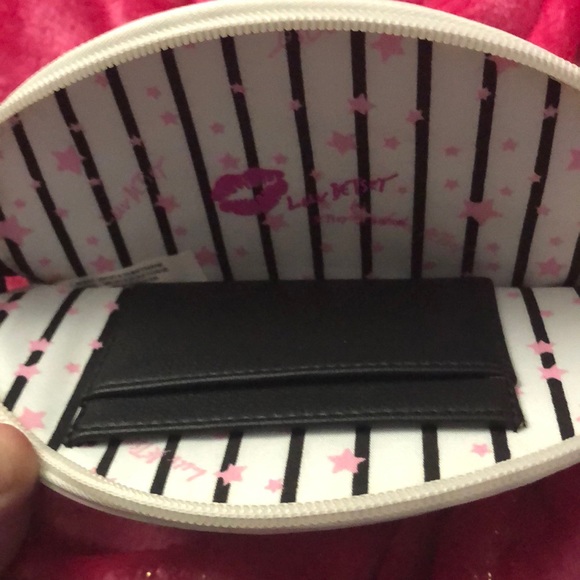 Wristlet - Picture 4 of 4